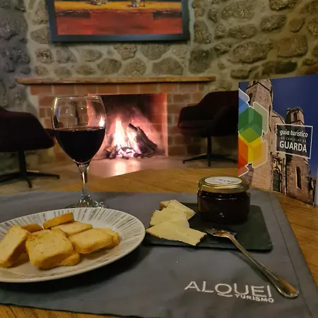 Alqueiturismo - Village de vacances Guarda